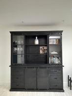Grote zwarte kast van mangohout., Huis en Inrichting, Kasten | Buffetkasten, Ophalen of Verzenden, Zo goed als nieuw, 25 tot 50 cm