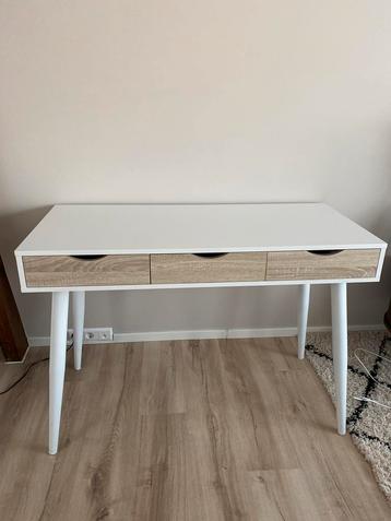 Wit houten bureau - Leen Bakker Montijo bureau beschikbaar voor biedingen