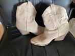 Beige suedine laarsjes, Kleding | Dames, Schoenen, Ophalen, Beige, Lage of Enkellaarzen, Onbekend