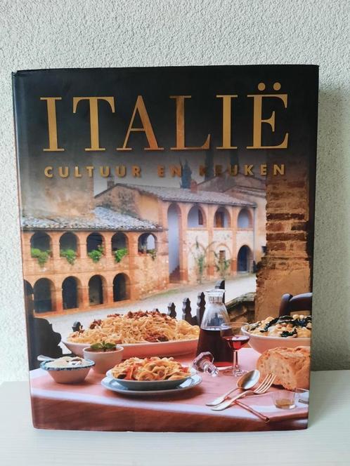 Italië Cultuur en Keuken Zeer Dik Uitgebreid Kookboek, Boeken, Kookboeken, Zo goed als nieuw, Voorgerechten en Soepen, Hoofdgerechten