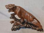 Houten beeld "Tijger met Welp", Antiek en Kunst, Ophalen of Verzenden