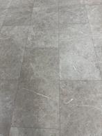 coupon Novilon 10,2x4m plavuizen tegelmotief slijtlaag 0,6mm, Ophalen of Verzenden, Nieuw