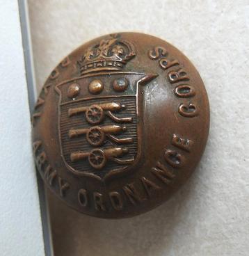 Button Britse Officier Royal Army Ordnance Corps beschikbaar voor biedingen