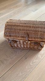 Verkleedkist jongens met superman, spiderman, leeuw, vampier, Ophalen, Zo goed als nieuw, 104 of kleiner, Jongen