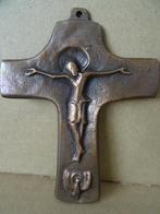 Antiek bronzen kruis kruisje kruisbeeld met duif 10cm 1930