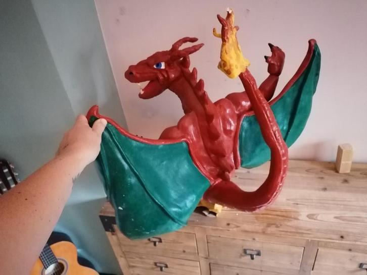 Charizard Pokemon beeld..., Antiek en Kunst, Kunst | Beelden en Houtsnijwerken, Ophalen