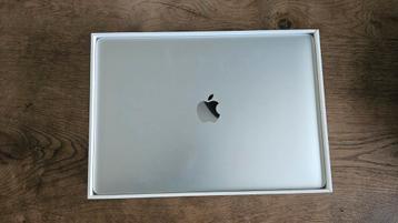 MacBook Air 13" M1 - Nieuw in doos, 256GB SSD, 8GB RAM beschikbaar voor biedingen