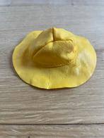 Vintage gele hoed Sindy Fleur Barbie kleding kleertjes ?, Ophalen of Verzenden, Gebruikt, Kleertjes
