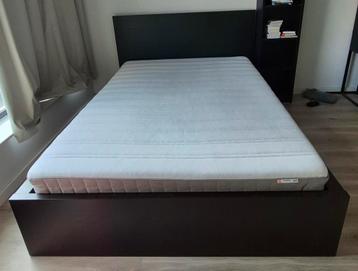 Bed + matress 140×200