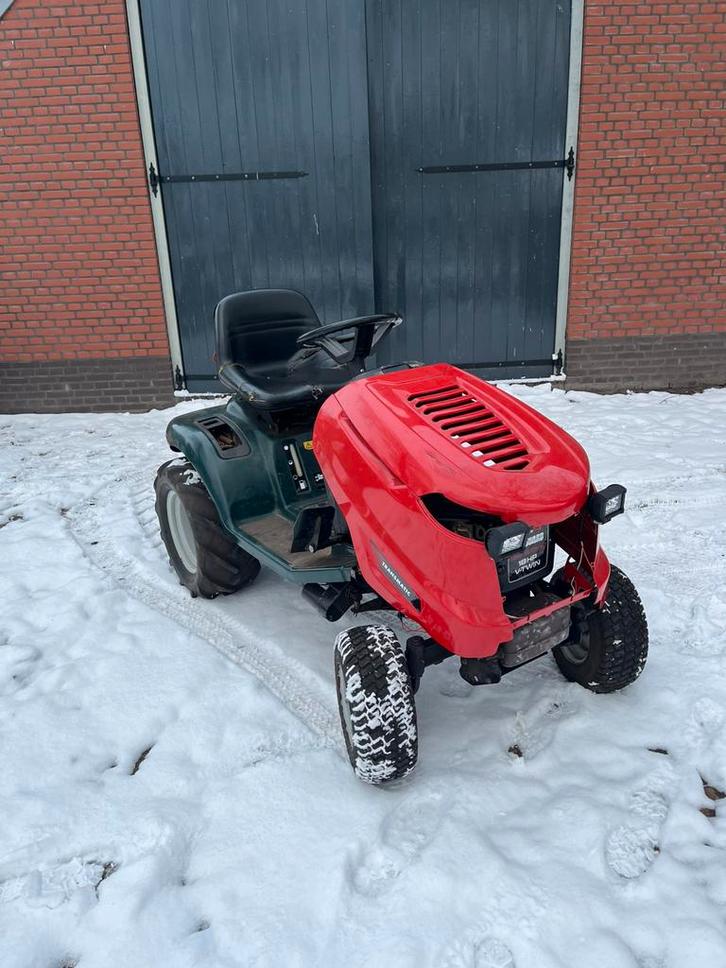 18 pk 2 cilinder bolens met trekkerbanden ( 425 uur ), Tuin en Terras, Zitmaaiers, Gebruikt, Elektrische starter, Ophalen
