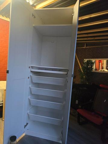 Witte Kledingkast met Lades en Planken