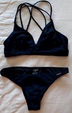 Protest zwarte bikini en grijze short, Zwart, Ophalen of Verzenden, Zo goed als nieuw, Protest