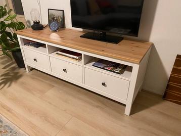 IKEA Hemnes TV Meubel - Wit/Lichtbruin beschikbaar voor biedingen