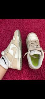 Nike Dunk Low maat 36, Kleding | Dames, Schoenen, Ophalen of Verzenden, Gedragen, Sneakers of Gympen