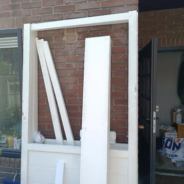 Bed , voor symbolisch bedrag beschikbaar voor biedingen