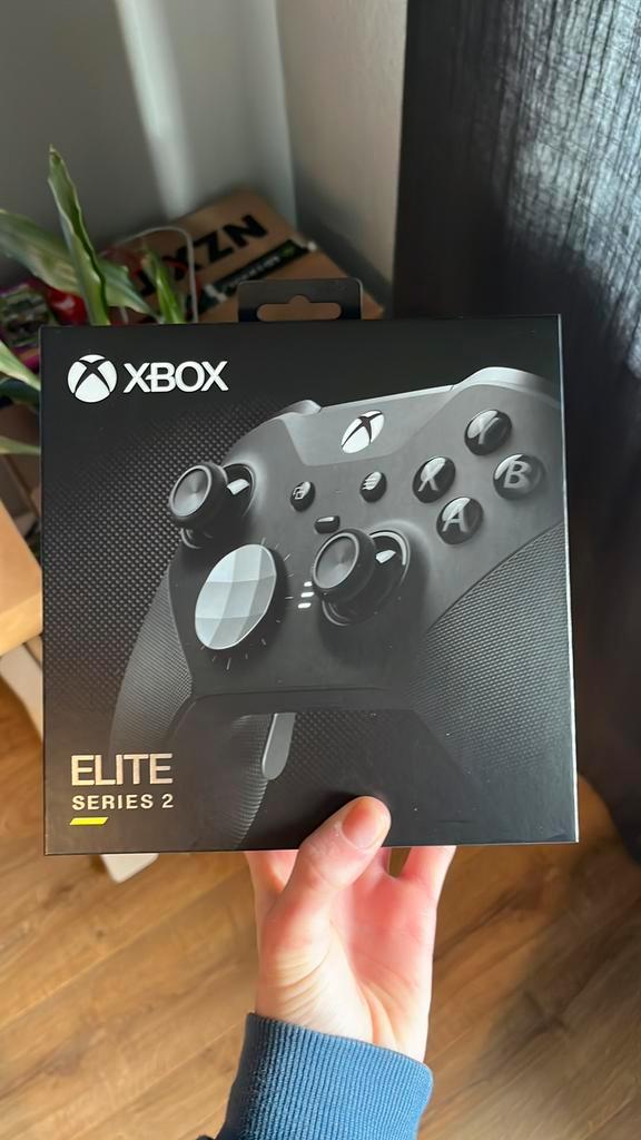 XBOX ELITE series 2 controller, Spelcomputers en Games, Spelcomputers | Xbox | Accessoires, Zo goed als nieuw, Xbox Original, Controller
