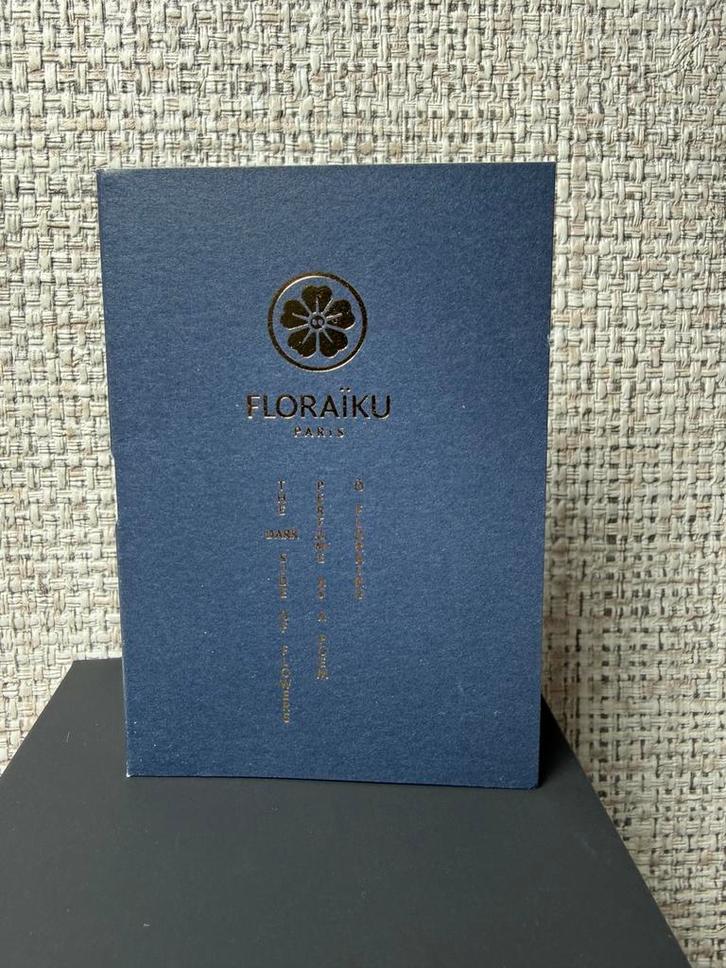 Floraiku in the dark, Sieraden, Tassen en Uiterlijk, Uiterlijk | Parfum, Nieuw, Ophalen of Verzenden