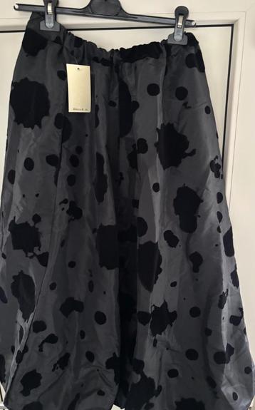 Rok / maxi balloon skirt one size 42/44 zwart beschikbaar voor biedingen