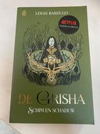 Leigh Bardugo - De Grisha. Schim en schaduw, Ophalen of Verzenden, Zo goed als nieuw, Leigh Bardugo