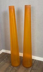 Leuk voor koningsdag 2 oranje hoge vazen 80 cm, Huis en Inrichting, Woonaccessoires | Vazen, Overige materialen, Ophalen of Verzenden