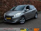 Peugeot 208 1.2 PureTech Style Pack Plus Airco Navi Pano 5dr, Origineel Nederlands, Te koop, Zilver of Grijs, 5 stoelen