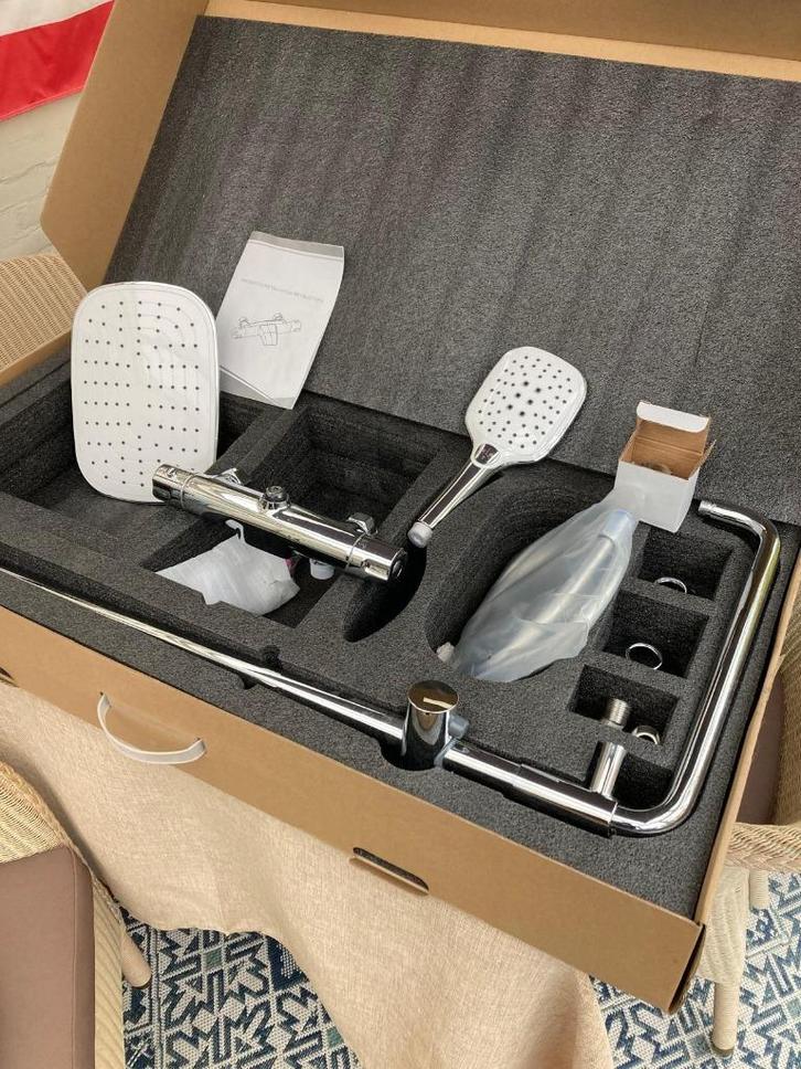 Gloednieuw Design+ thermostatische regendouch, Huis en Inrichting, Badkamer | Badtextiel en Accessoires, Nieuw, Overige typen