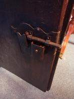 Antieke Eiken Spinde 18 eeuws in zeer goede staat, Antiek en Kunst, Antiek | Meubels | Kasten, Ophalen of Verzenden