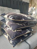 4 mooie velours sierkussens zwart met wit grijze kraanvogels, Huis en Inrichting, Woonaccessoires | Kussens, Ophalen of Verzenden