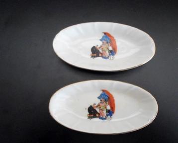 2 ovalen kinderschaaltjes. Porselein. Jaren '60. beschikbaar voor biedingen