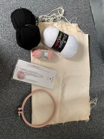 Punche needle set beschikbaar voor biedingen