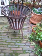 Gebruikte maar goede ijzeren vuurkorf +standaard 47 doorsnee, Ophalen of Verzenden, Gebruikt, Vuurkorf