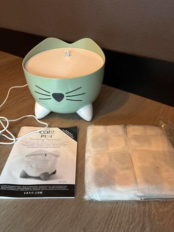 Catit Pixi Drink fontein voor katten beschikbaar voor biedingen