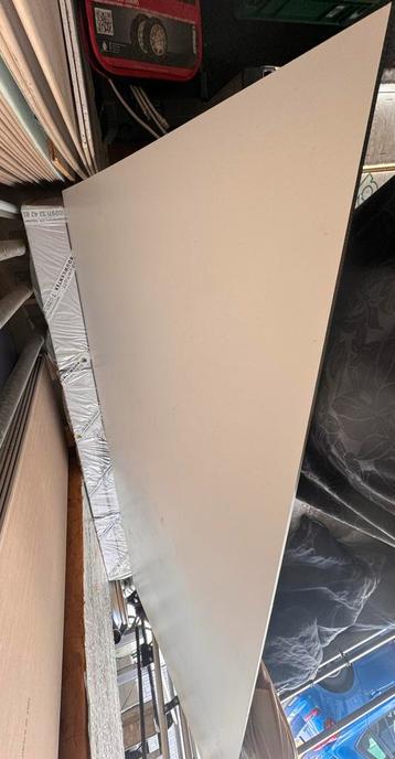 Plaat trespa meteon wit 118x255 beschikbaar voor biedingen