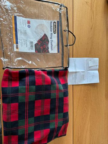 Harley Nodular Ring Cushion 41x7 cm beschikbaar voor biedingen