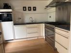Gebruikte keuken met veel apparatuur., Ophalen, Gebruikt, Hoekkeuken, Hoogglans of Gelakt