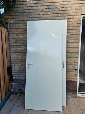 Diverse Deuren te Koop beschikbaar voor biedingen