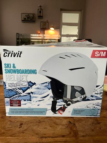 Skihelm s/m zo goed als nieuw  beschikbaar voor biedingen