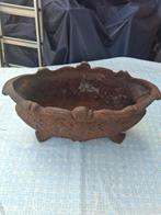 Brocante gietijzeren bloembak( pas op zeer zwaar )  

2263, Tuin en Terras, Bloembakken en Plantenbakken, Minder dan 30 cm, Minder dan 60 cm