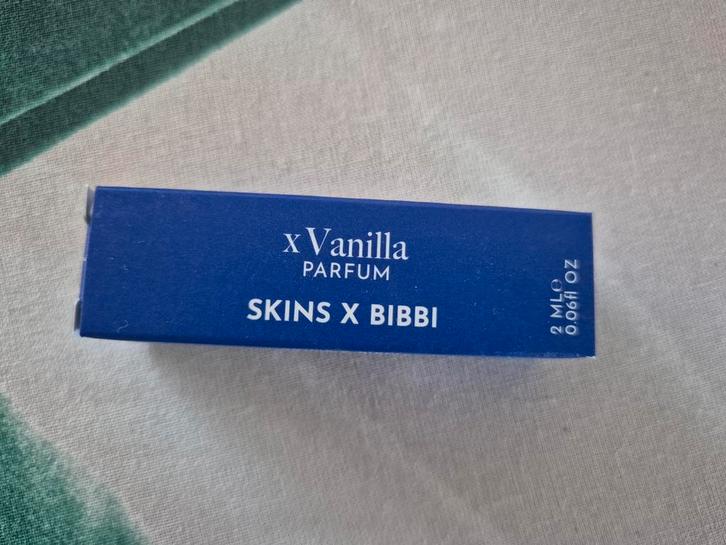 SKINS BIBI X VANILLA sample proefje testertje nieuw parfum, Sieraden, Tassen en Uiterlijk, Uiterlijk | Parfum, Nieuw, Ophalen of Verzenden