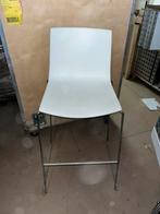 4x barkruk witte zitting, Huis en Inrichting, Barkrukken, 4 krukken, Ophalen, Gebruikt, 60 tot 90 cm