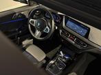 BMW 1-serie 118i M Sport Shadow Line |PANO|VIRTUAL|SFEERVERL, Gebruikt, Met garantie (alle), Leder en Stof, Zwart