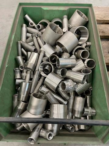 Grote partij RVS fitwerk - Ophalen in Heteren! beschikbaar voor biedingen