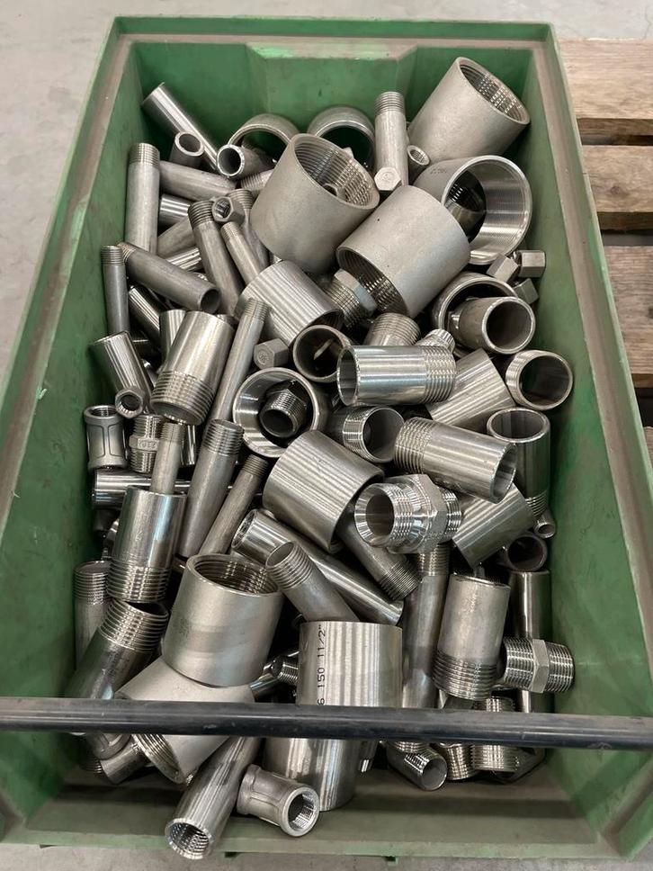 Grote partij RVS fitwerk - Ophalen in Heteren!, Zakelijke goederen, Machines en Bouw | Industrie en Techniek, Ophalen
