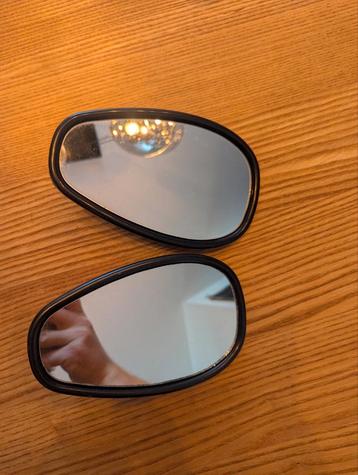 Motor spiegels scooter beschikbaar voor biedingen