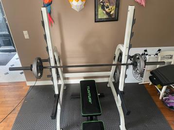 Home gym squat bench rack beschikbaar voor biedingen