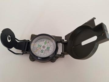 Militaire lensatic kompas – Outdoor / Survival / Navigatie beschikbaar voor biedingen