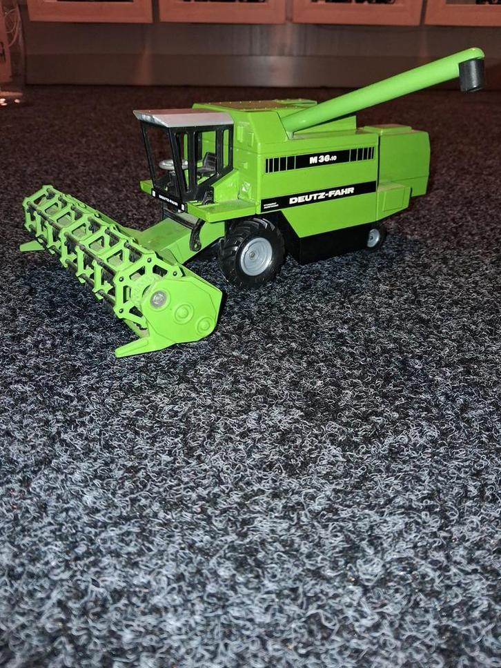 Deutz-Fahr M36.10 Combine, Hobby en Vrije tijd, Modelauto's | 1:32, Gebruikt, Tractor of Landbouw, SIKU, Ophalen of Verzenden