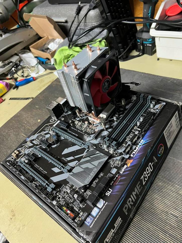 KOOP GEZOCHT: GAME PC’S & ONDERDEL, Computers en Software, Desktop Pc's, Zo goed als nieuw, 3 tot 4 Ghz, SSD, 16 GB, Met videokaart