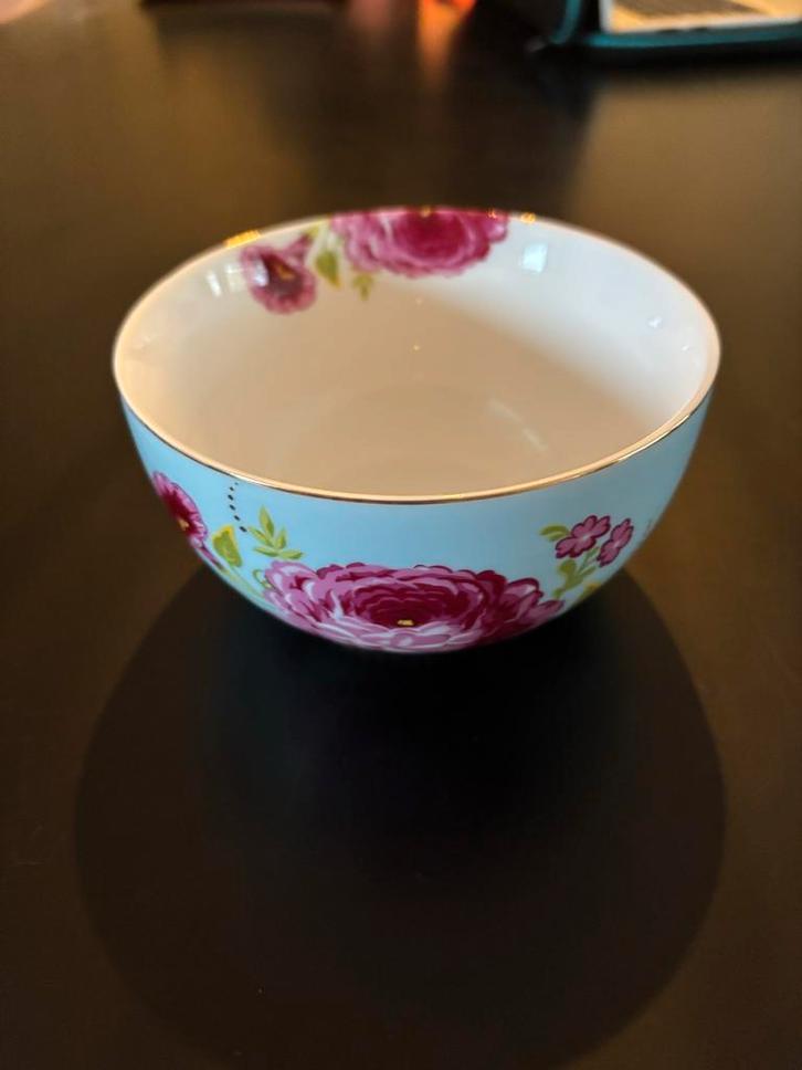 Pip Studio Kommetje - Mooi gedecoreerd!, Huis en Inrichting, Keuken | Servies, Zo goed als nieuw, Kom(men), Overige stijlen, Porselein