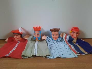 Vintage Handpoppen beschikbaar voor biedingen